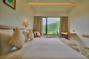  Blu Feather Hotel & Spa  Удайпур